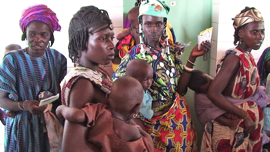 mothers bring their babies with malaria to the clinic